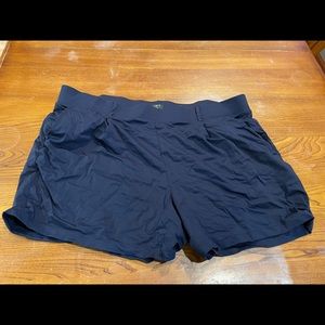 Loft plus 18W dark navy cotton shorts.  Never worn